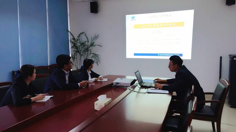 在职备考，时间管理尤为重要。以下是一些建议：